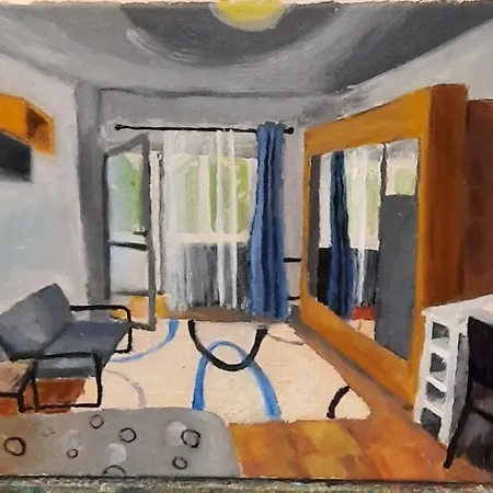 Apartment Lovely 1-room Unit, With Air Conditioning